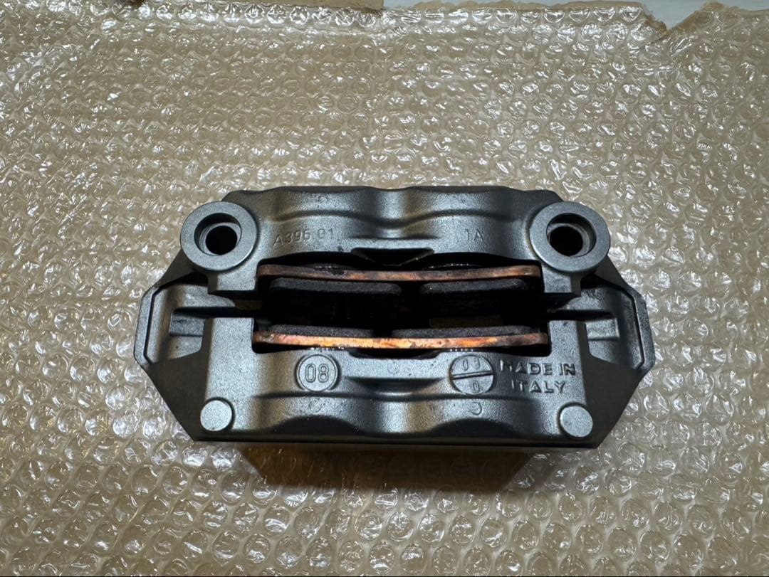 brembo ラジアル モノブロック キャリパー 108mm 左