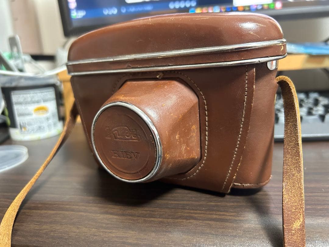 Kiev-4 + Jupier-8M 50mm F2 革ケース付き　作例あり