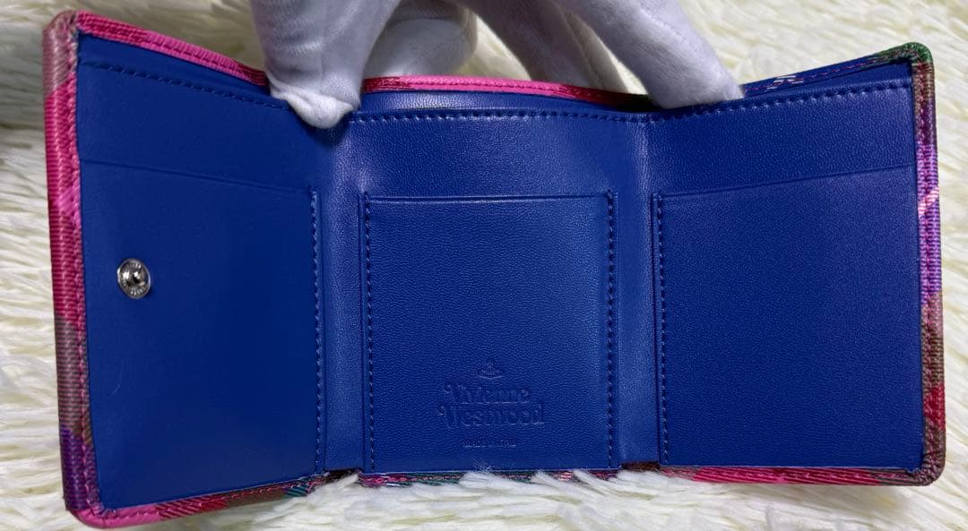 新品 Vivienne Westwood 財布 三つ折り財布 オーブロゴ