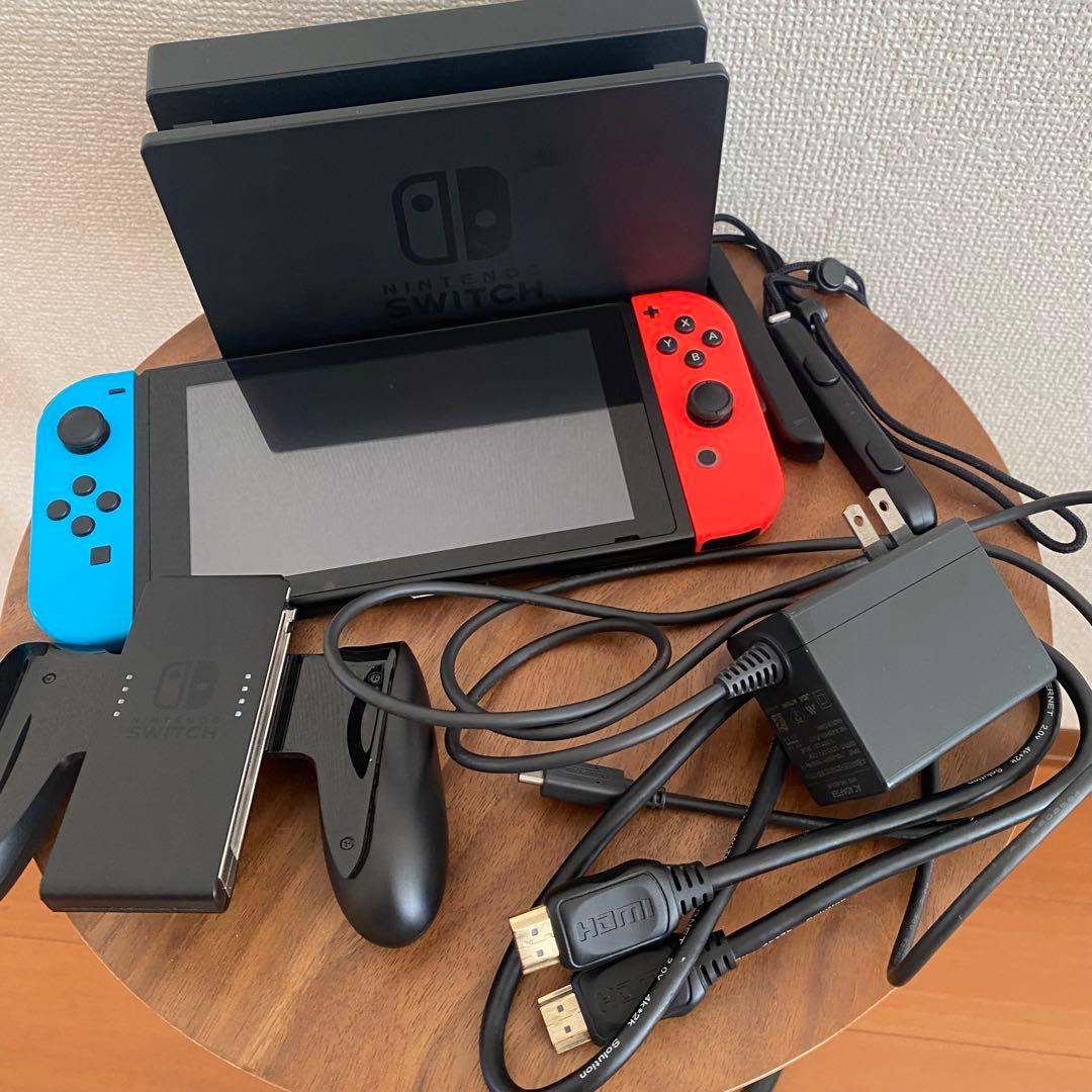 NintendoSwitch 本体　箱無し(HDMIケーブルは純正ではありません