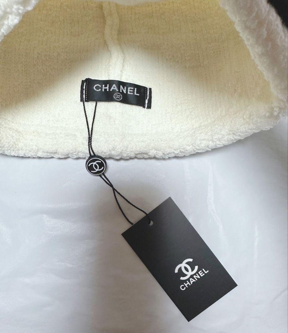 CHANEL ロゴ入りニット帽 ホワイト
