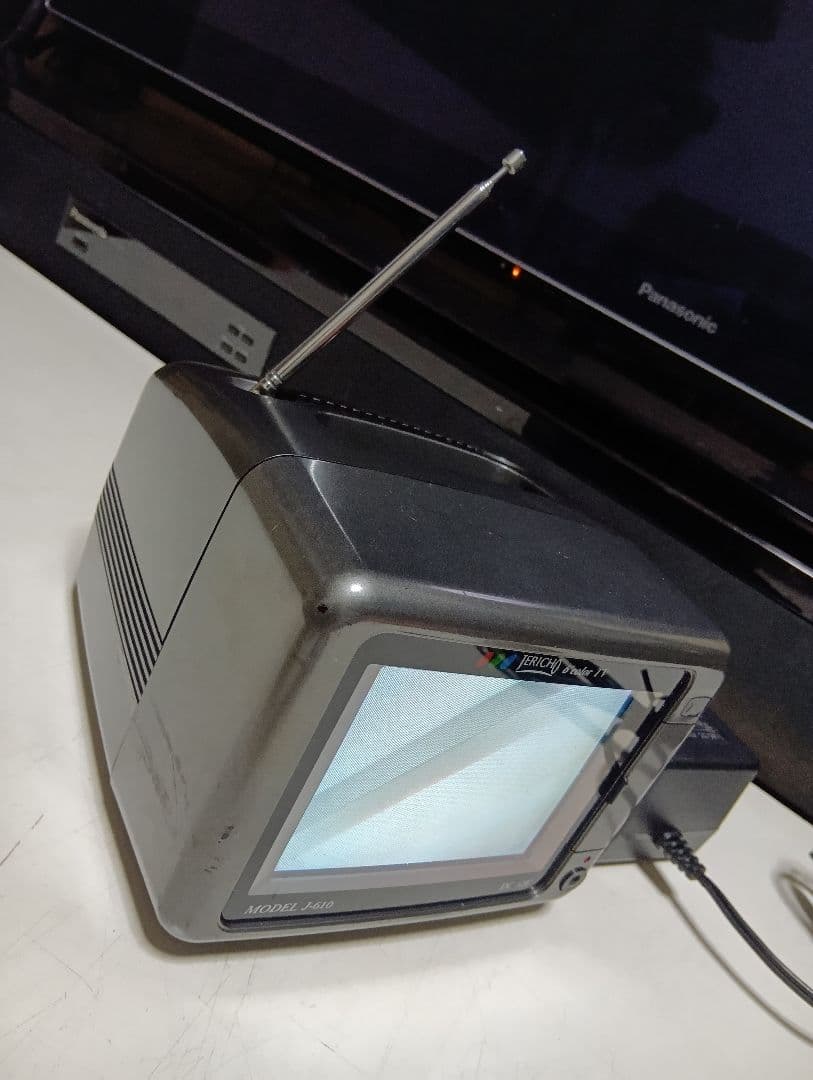 希少　JERICHO MODEL J-610　6インチ　ブラウン管　カラーテレビ