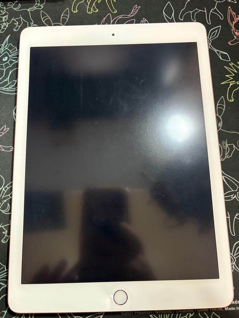 iPad 第6世代 ゴールド 32GB ケース付き