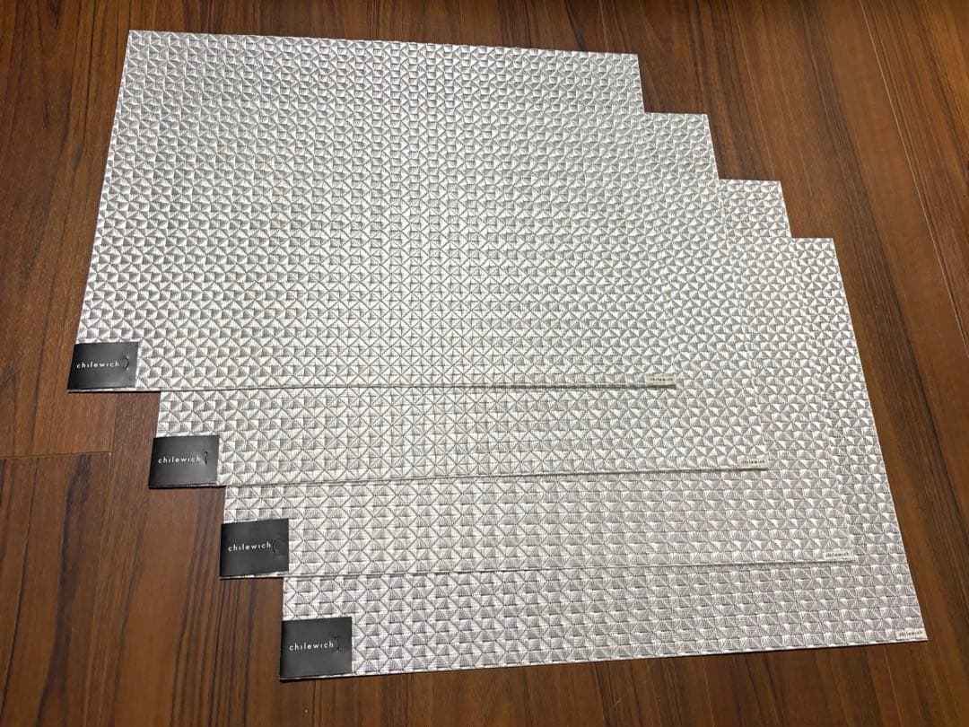 【新品/未使用】チルウィッチ　ランチョンマット4枚セット《プチギフト付き》