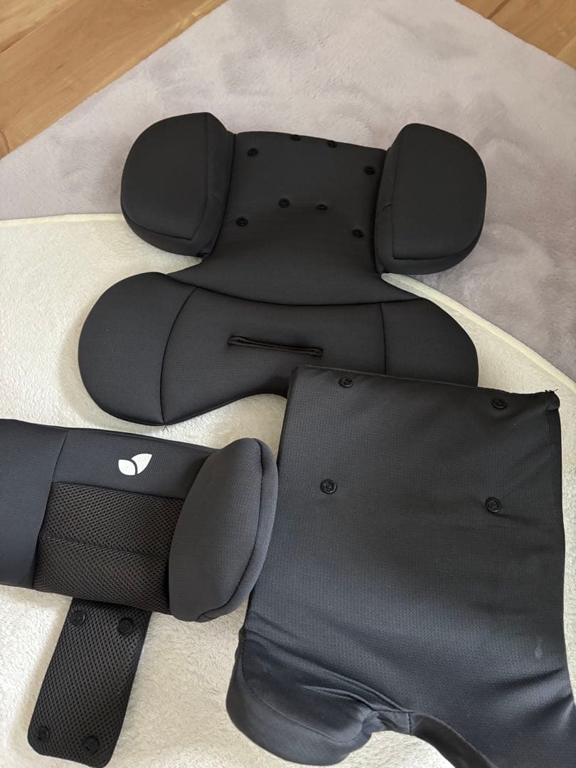 土日限定値下げ！Joieチャイルドシート アーク360°キャノピー付 カトージ