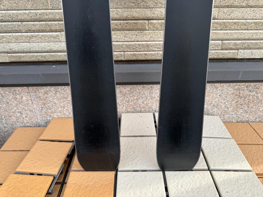 【140】美品☆ジュニアスキー板☆SALOMON 2022（ピンク）