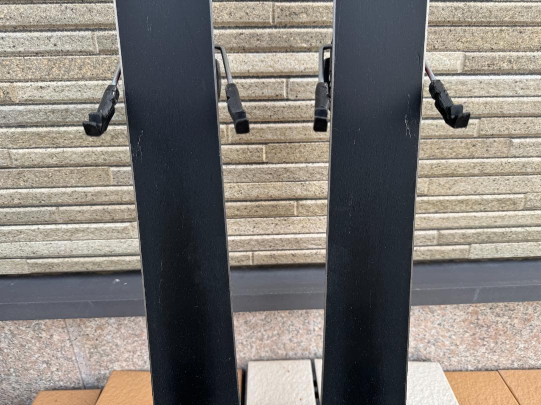 【140】美品☆ジュニアスキー板☆SALOMON 2022（ピンク）