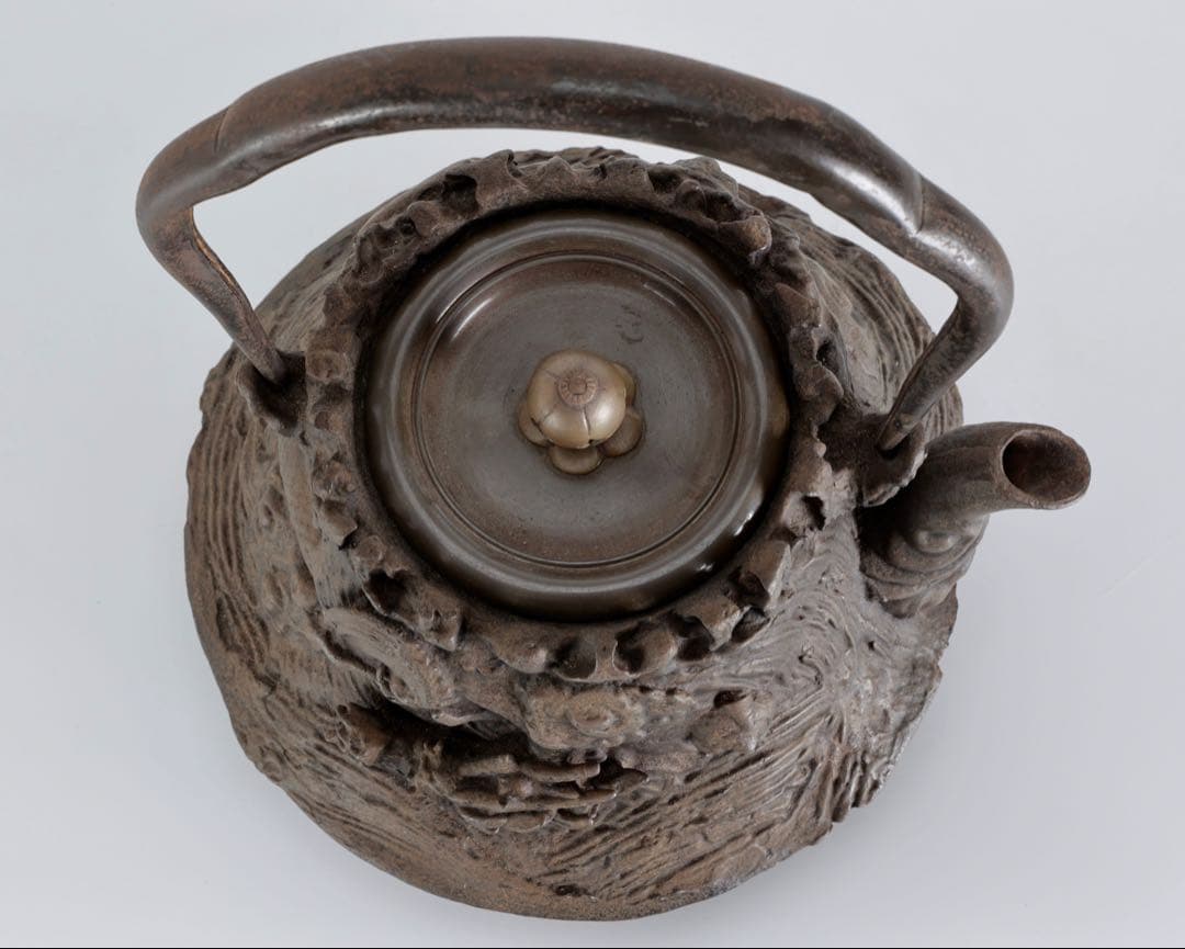 時代鉄瓶 雲龍文 高肉彫 荒磯岩肌造形 銅蓋 茶道具 煎茶道具 古美術品 骨董品