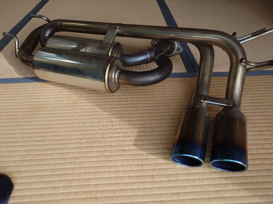 ロードスターRF用マフラー。Ｒマジック、サウンドチューンマフラー、チタン