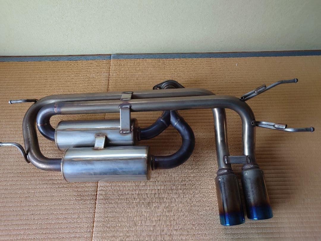 ロードスターRF用マフラー。Ｒマジック、サウンドチューンマフラー、チタン