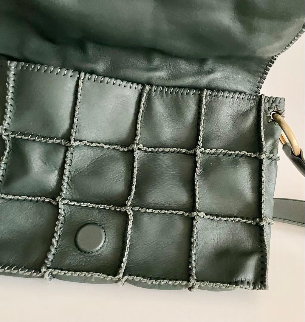 ジャマンピアッシュ ポーチ付きレザーショルダーバッグ