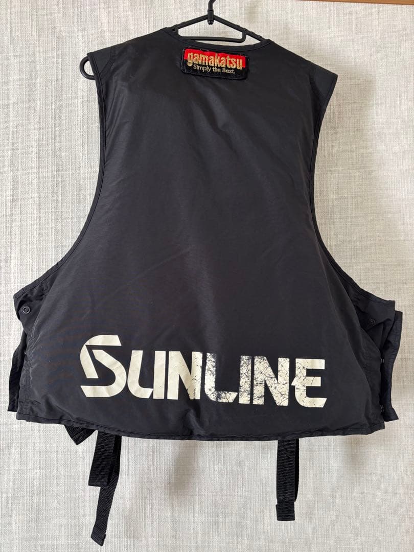 サンライン ステータス磯フローティングベスト(F)、同社タオル付き