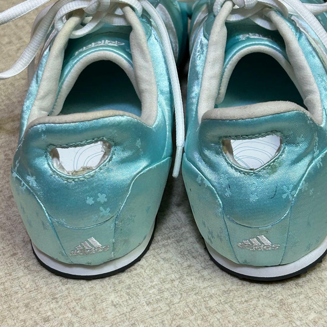 アディダススニーカー　24.5cm ブルー　サクラ柄