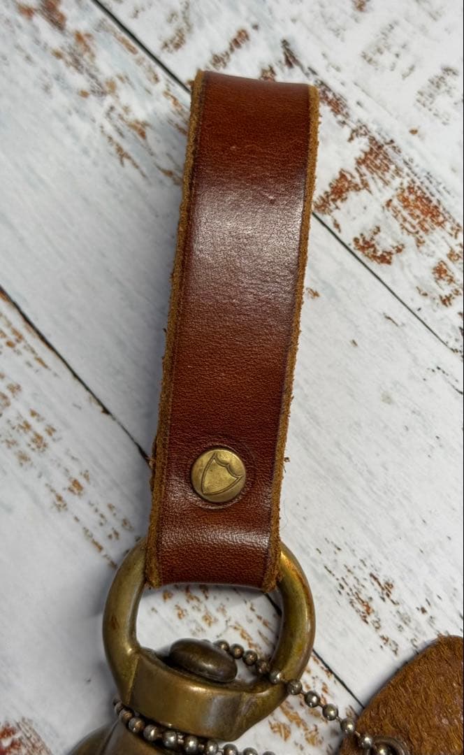 HTC ウォレットコード ストーン スタッズ ライトブラウン Ring