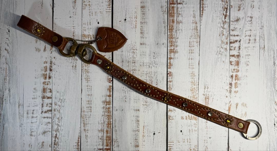 HTC ウォレットコード ストーン スタッズ ライトブラウン Ring