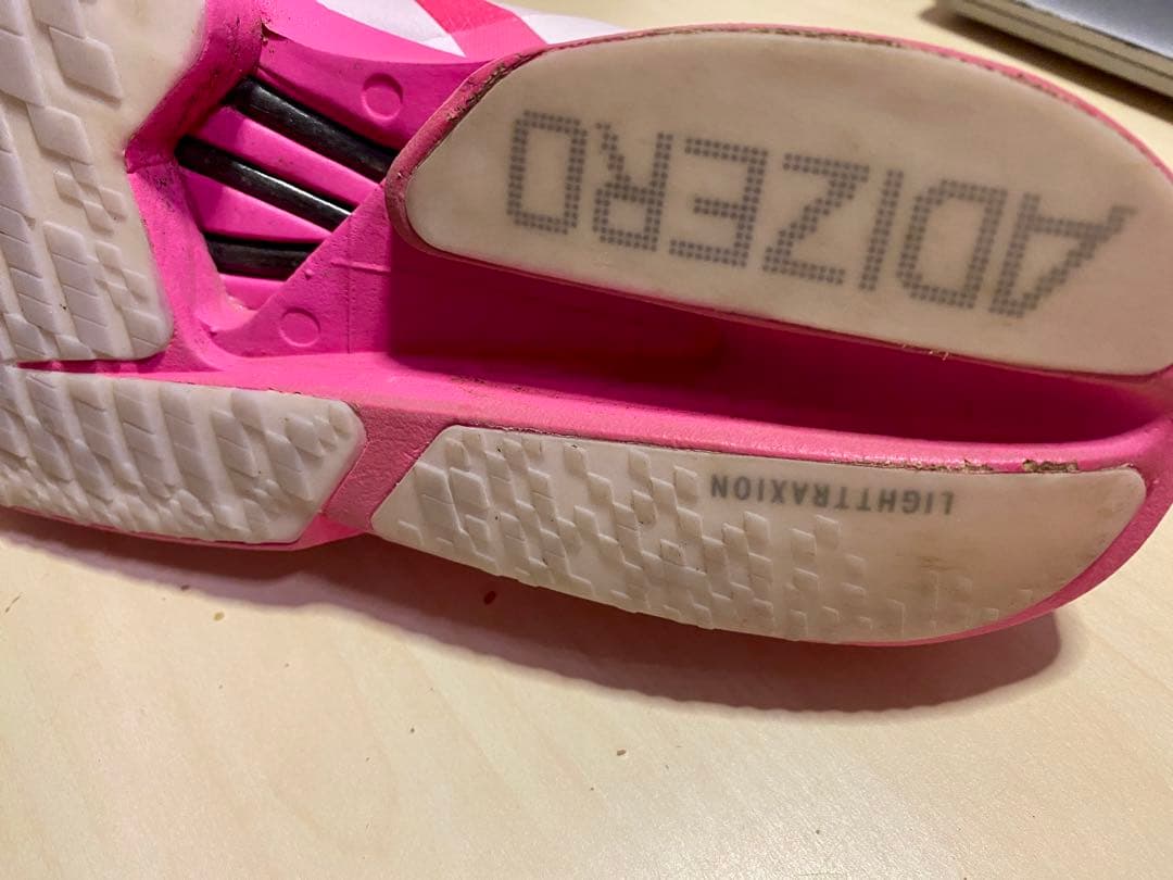 アディゼロ アディオス プロ 4 M　ランニングシューズ ピンクJP27.0