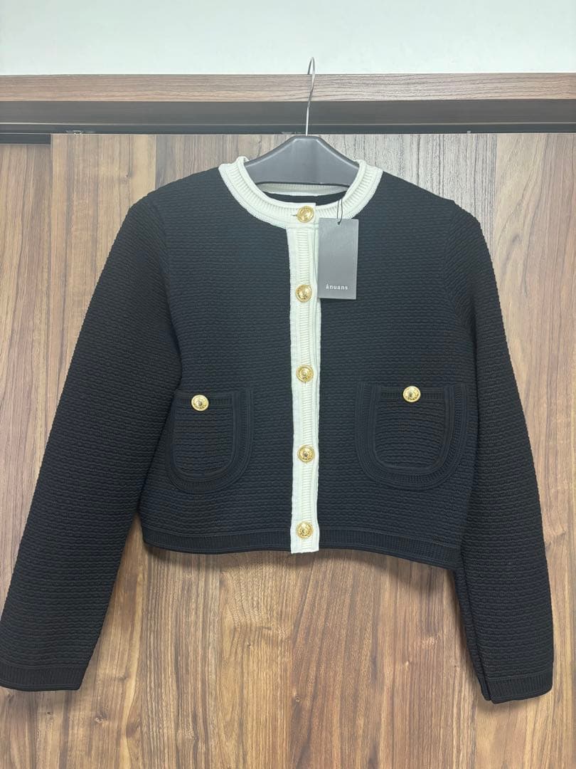 anuans ノーカラージャケット ブラック/ホワイト