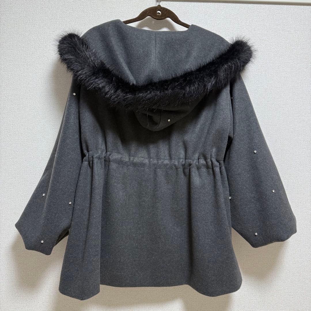 ナイスクラップ ♡ フードフェイクファービジューミドルコート