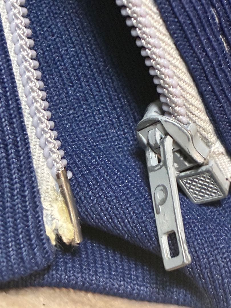 adidas トラックジャケット ヴィンテージ ジャージ　フランス製