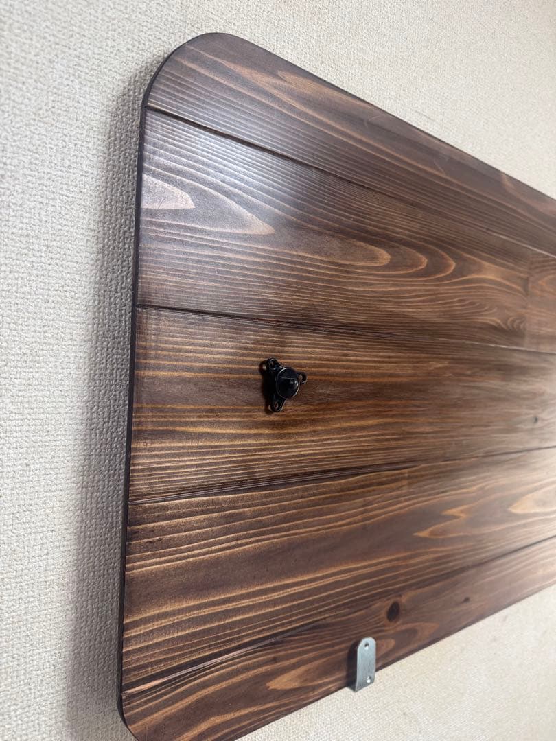 吸盤仕様完成！！　ハイエース　窓埋めパネル左右セット　人気のウォールナット