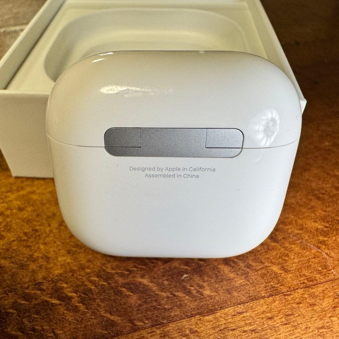 Airpods 4(ANC)ノイズキャンセリング搭載モデル