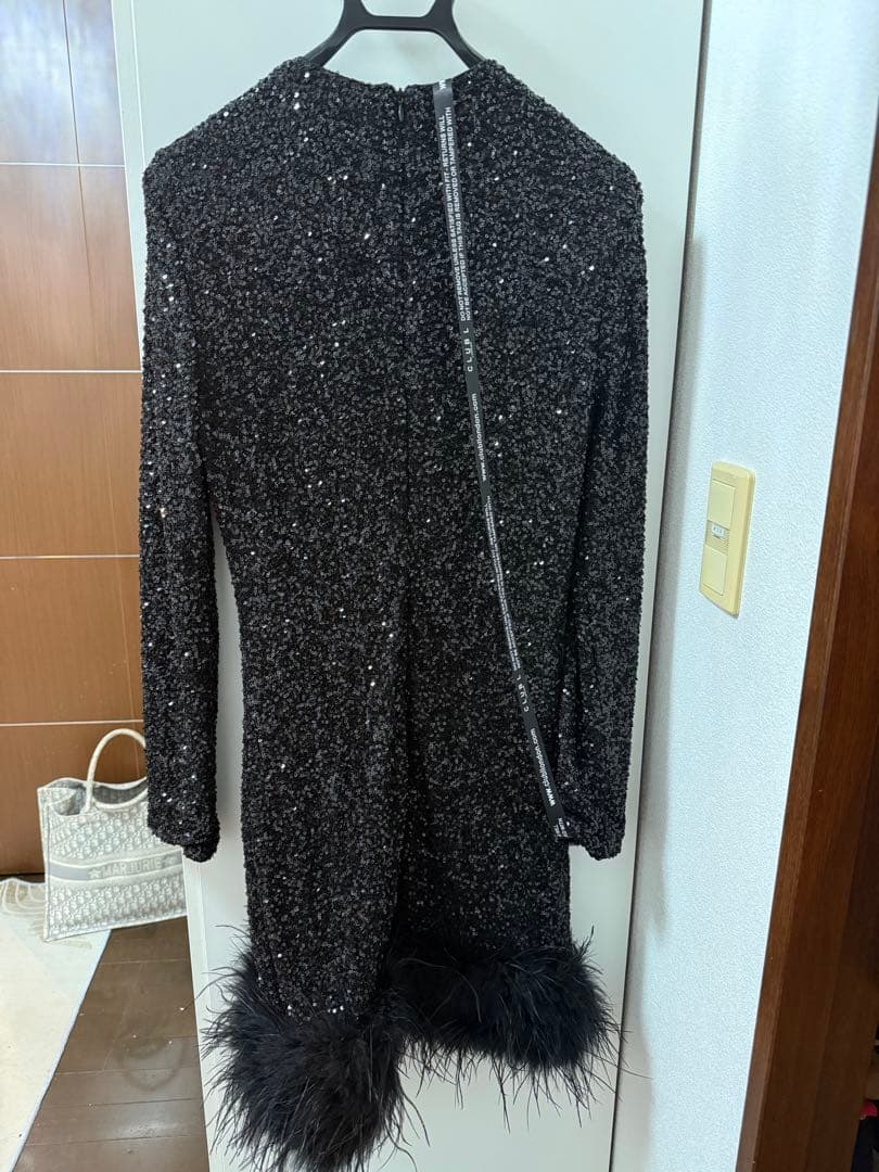 スーツ・フォーマル・ドレス Club L London Sequin Feather Mini Dress