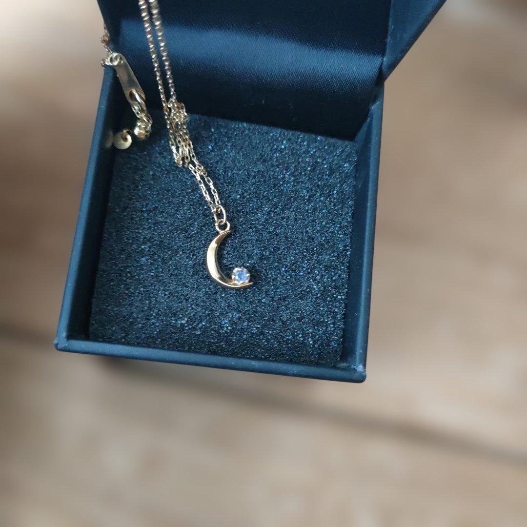 Lune de rêve ゴールド ネックレス 月の形