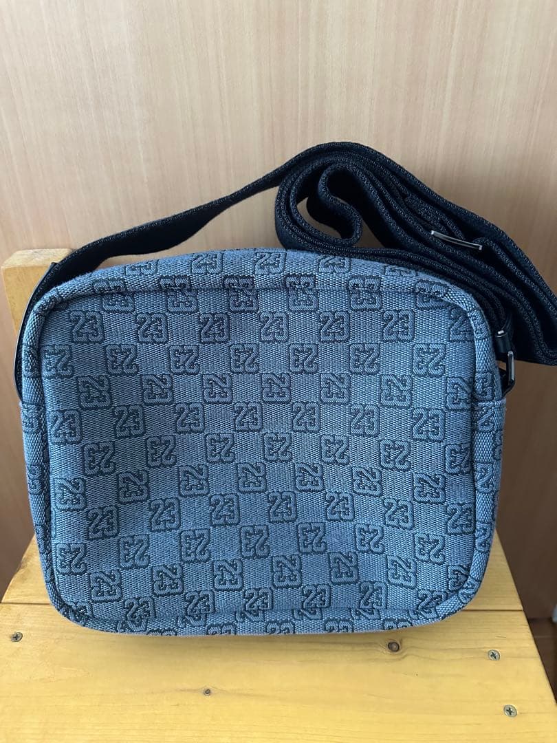 ジョーダン モノグラムバッグ