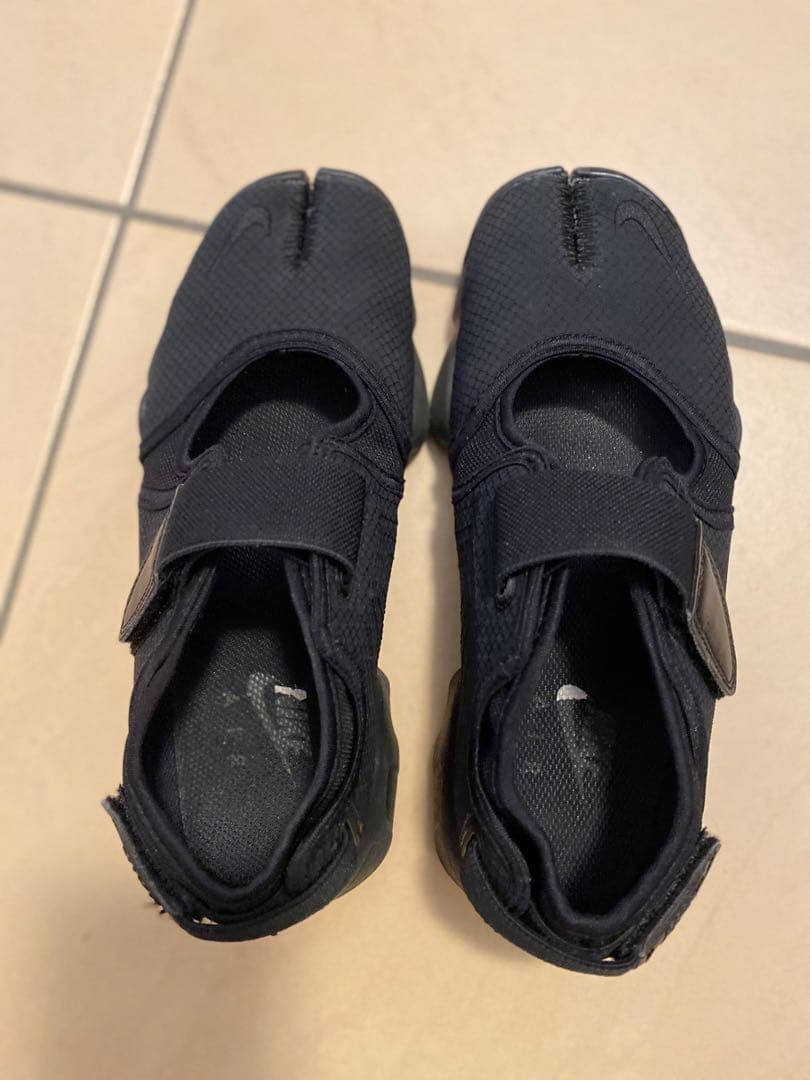 ナイキ エアリフト オールブラック 24cm 足袋 トゥモローランド