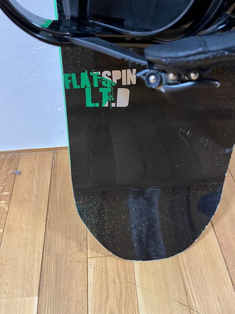 011ArtisticFLATSPINLIMITED152 Burtonカーテル