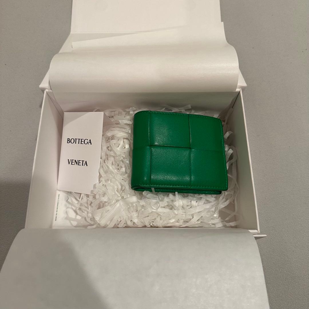 ボッテガヴェネタ カセット 二つ折り財布 グリーン