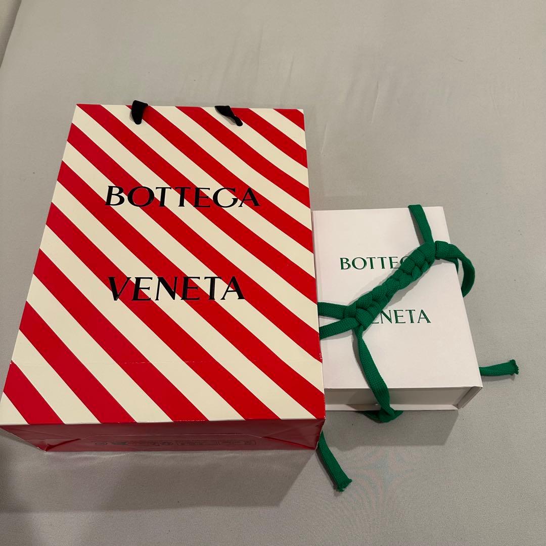 ボッテガヴェネタ カセット 二つ折り財布 グリーン