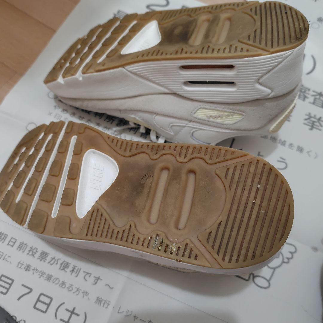 ナイキ エア マックス 90 LV8 ウィメンズシューズ アイボリー　23.5