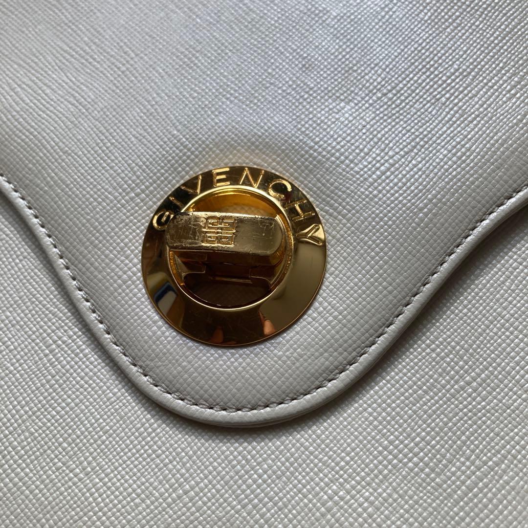 Givenchy ホワイト ショルダーバッグ