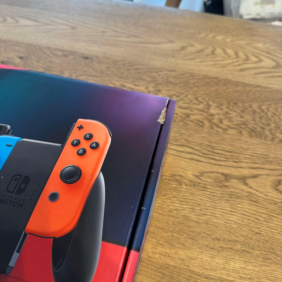 Nintendo Switch 本体　Joy-Con カバー付き