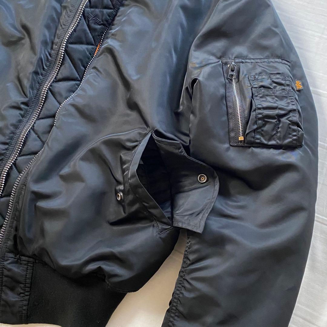 Alpha Industries(アルファインダストリーズ) MA-1 リバーシ