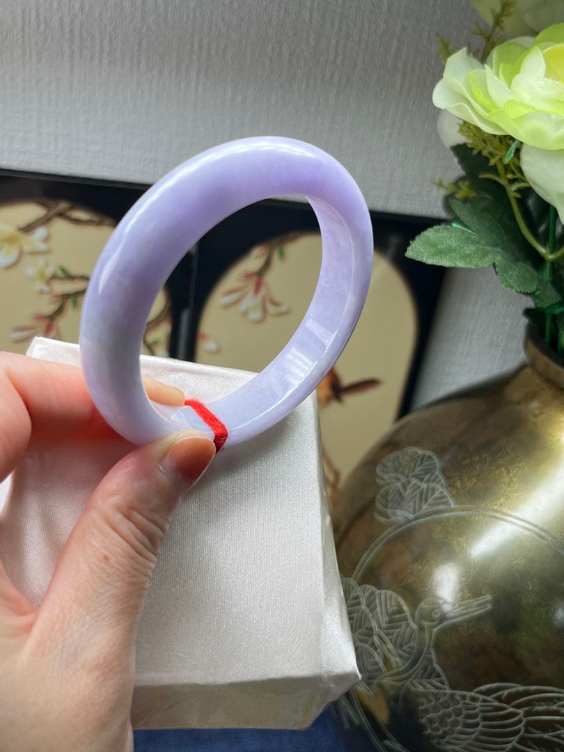 コレクションレベル‼️高級品、最高峰色濃いラベンダー翡翠バングル　鑑定書付き