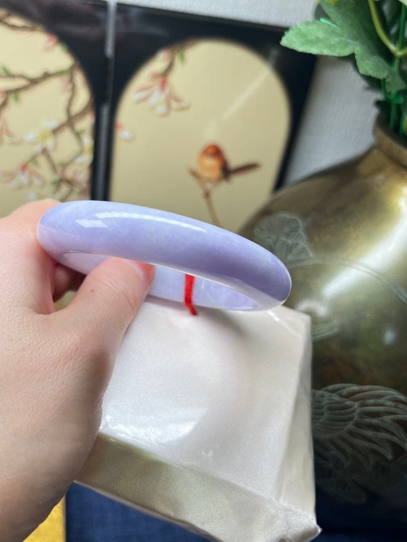 コレクションレベル‼️高級品、最高峰色濃いラベンダー翡翠バングル　鑑定書付き