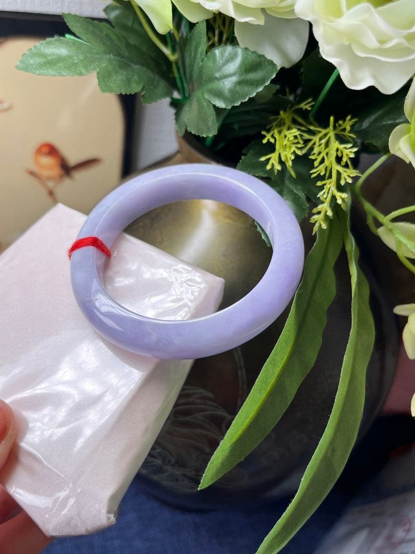 コレクションレベル‼️高級品、最高峰色濃いラベンダー翡翠バングル　鑑定書付き