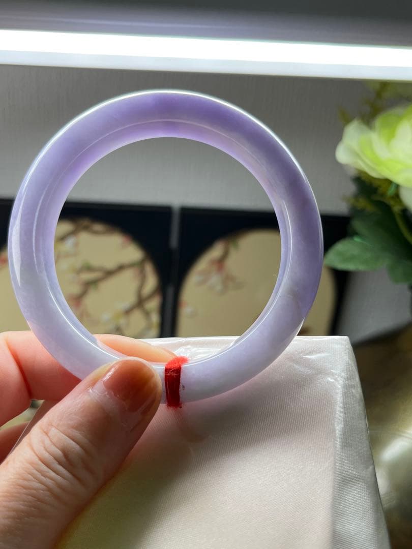 コレクションレベル‼️高級品、最高峰色濃いラベンダー翡翠バングル　鑑定書付き