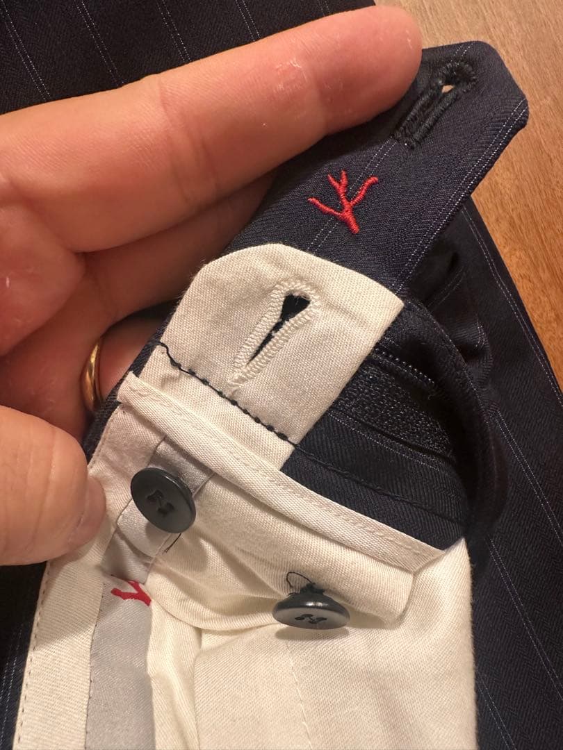 イザイア⭐️現行‼️未使用級‼️42⭐️ネイビーストライプ⭐️セットアップ‼️定価40万