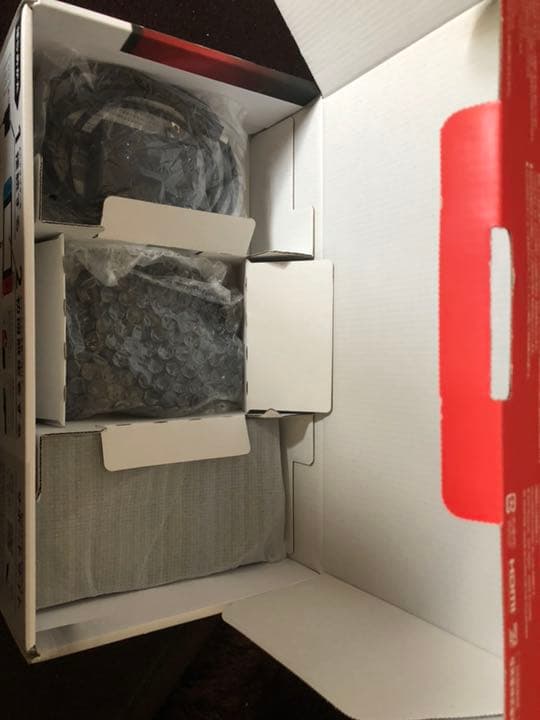 【箱、ジョイコン、ソフト、サプライ付き 値下げ可】Nintendo Switch