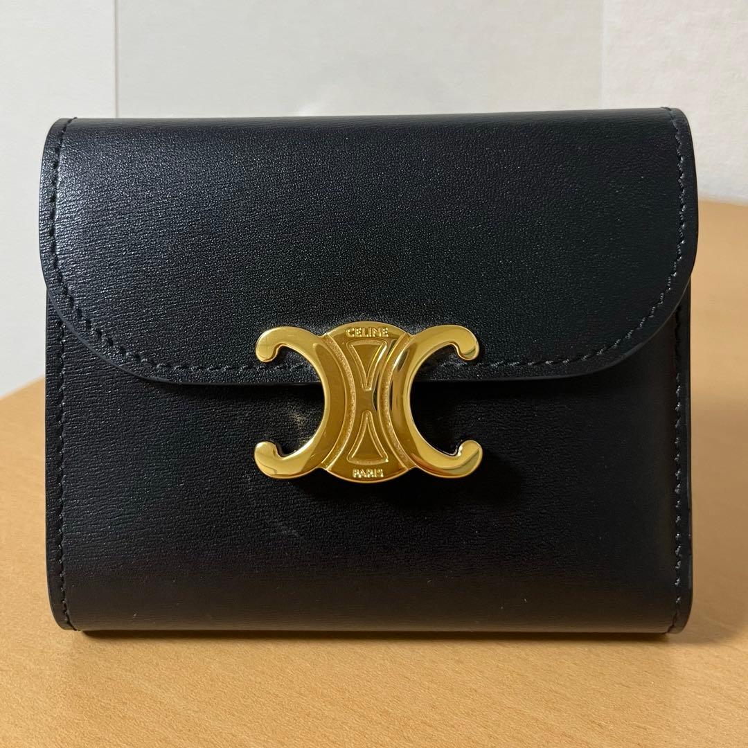 【ポケモン4EVA専用】CELINE スモール フラップウォレット トリオンフ