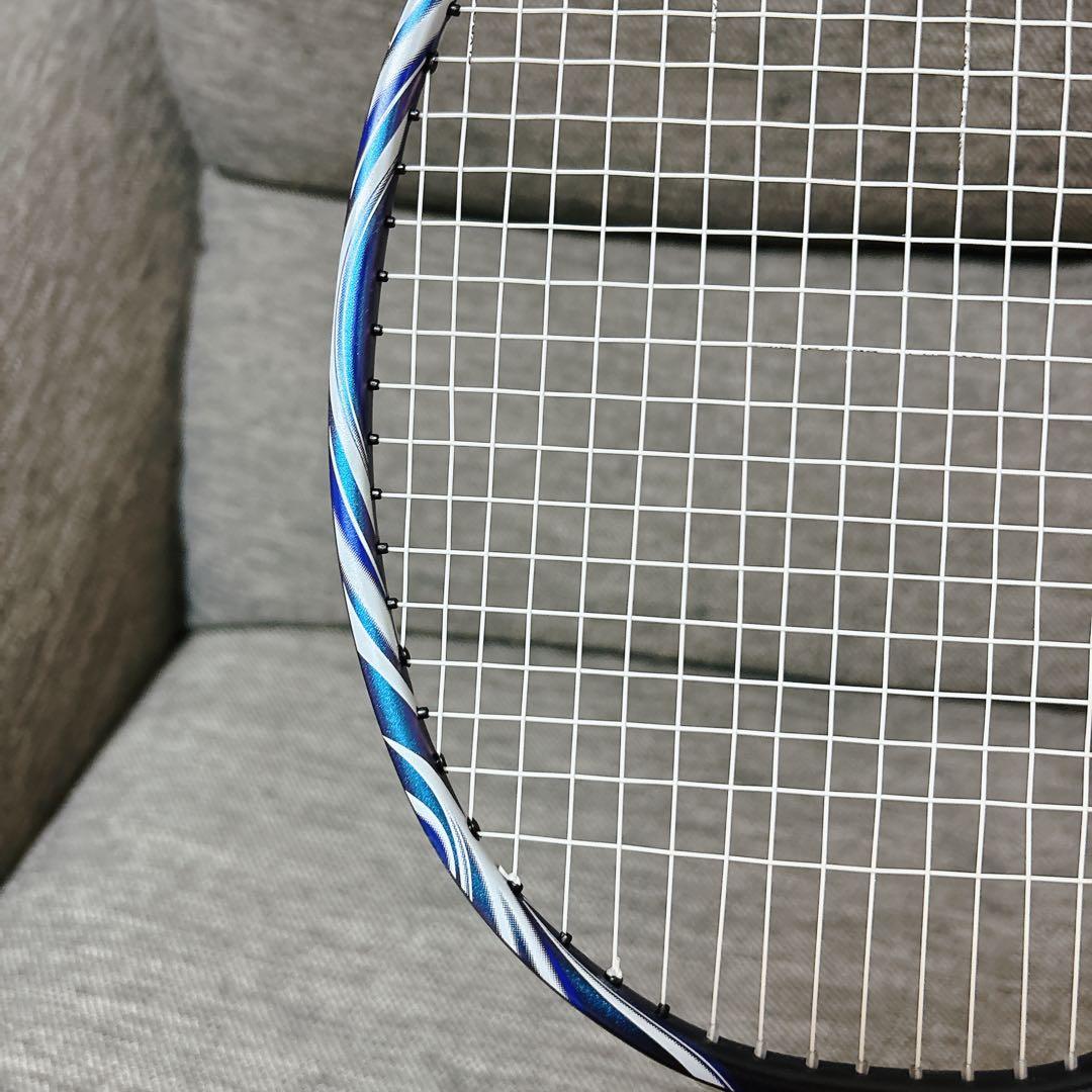 バドミントンラケット ヨネックス　アストロクス100zz 3UG5 希少品