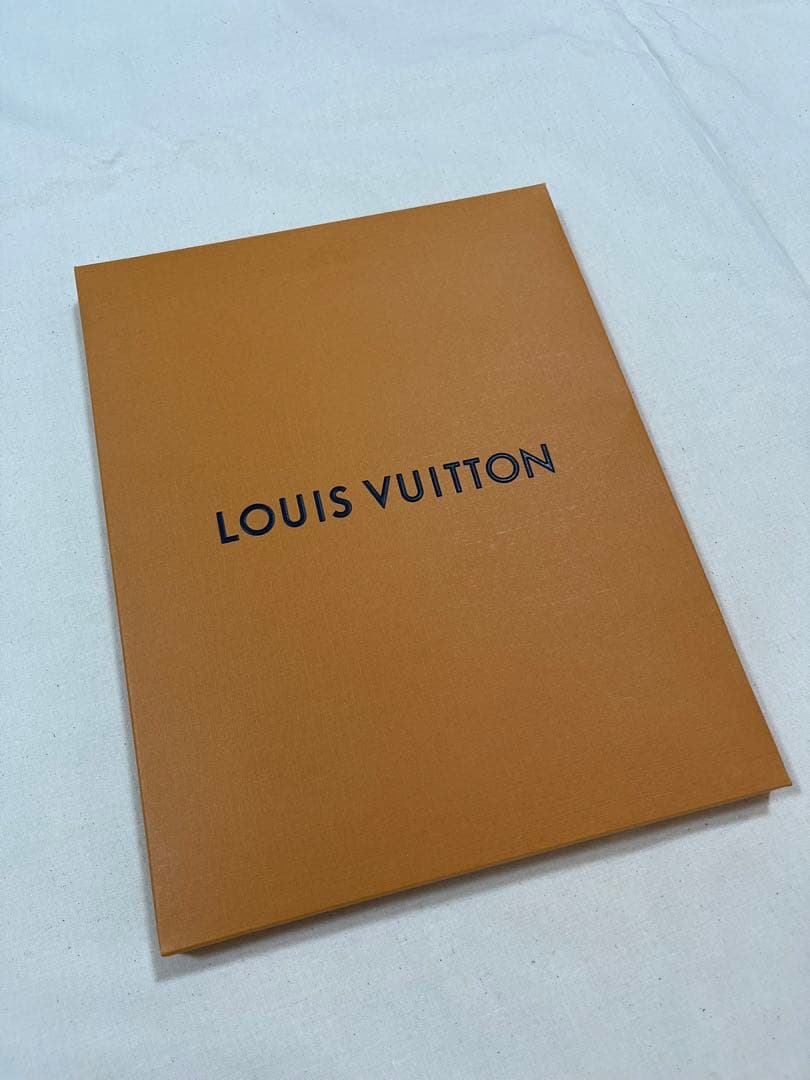 ルイヴィトン　トラベルブック【パリ】