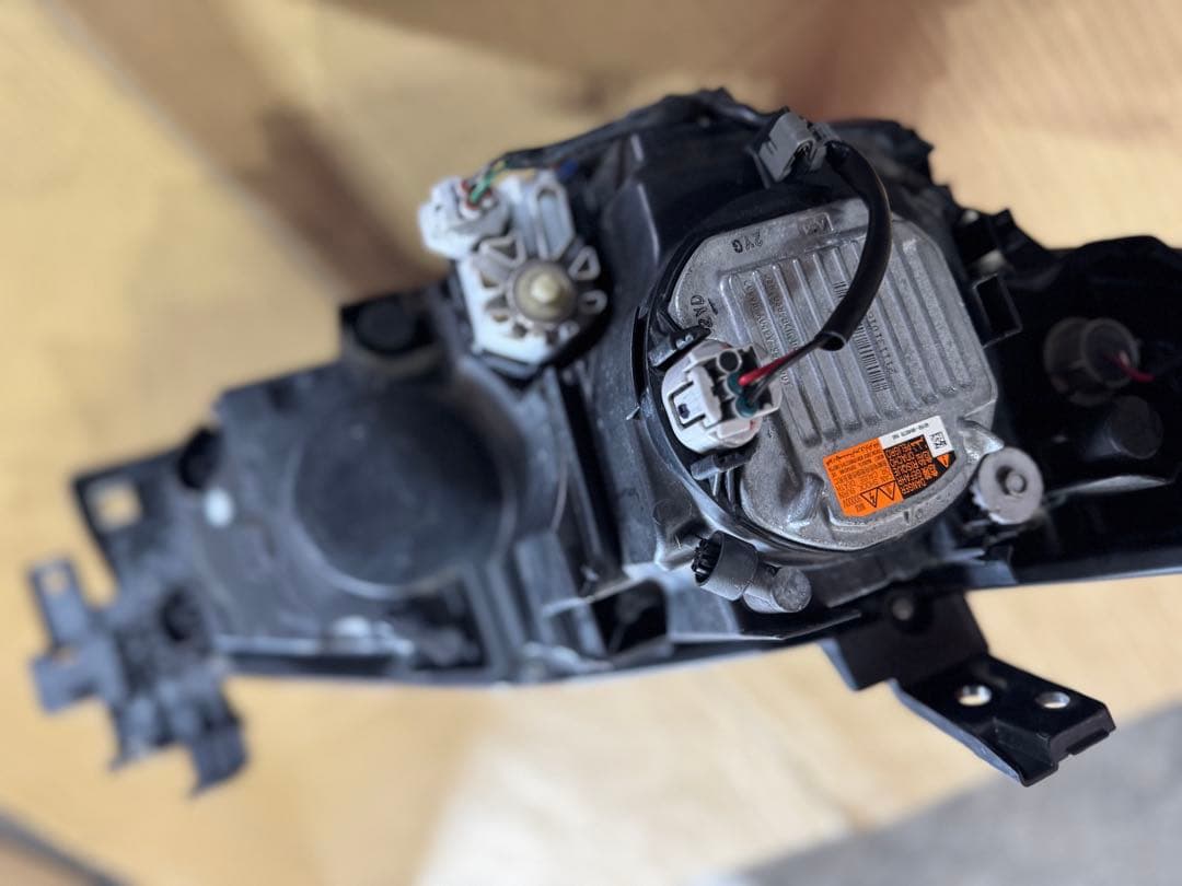 アテンザ 左ヘッドライト