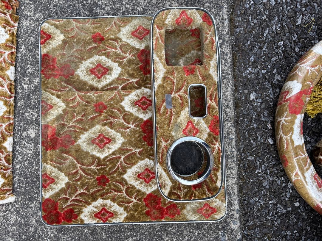 UD17 クオン マット等 多花束オレンジ 車用ソファセット