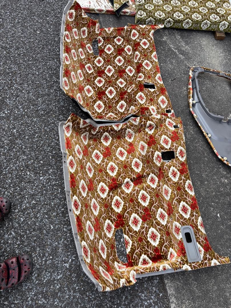 UD17 クオン マット等 多花束オレンジ 車用ソファセット