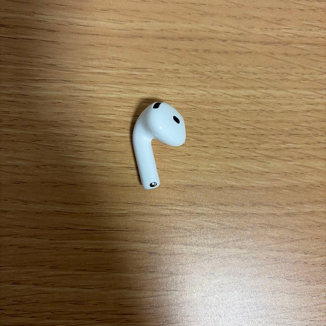 AirPods4 左耳