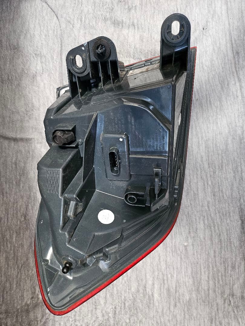  3シリーズ f30 テールランプ 純正 LCI